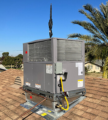 Heating unit on a rooftop